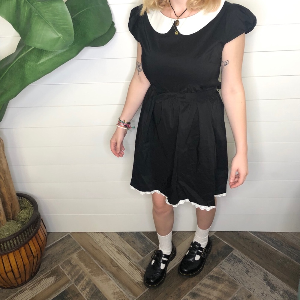 WEDNESDAY ADDAMS COSTUME (vintage)
